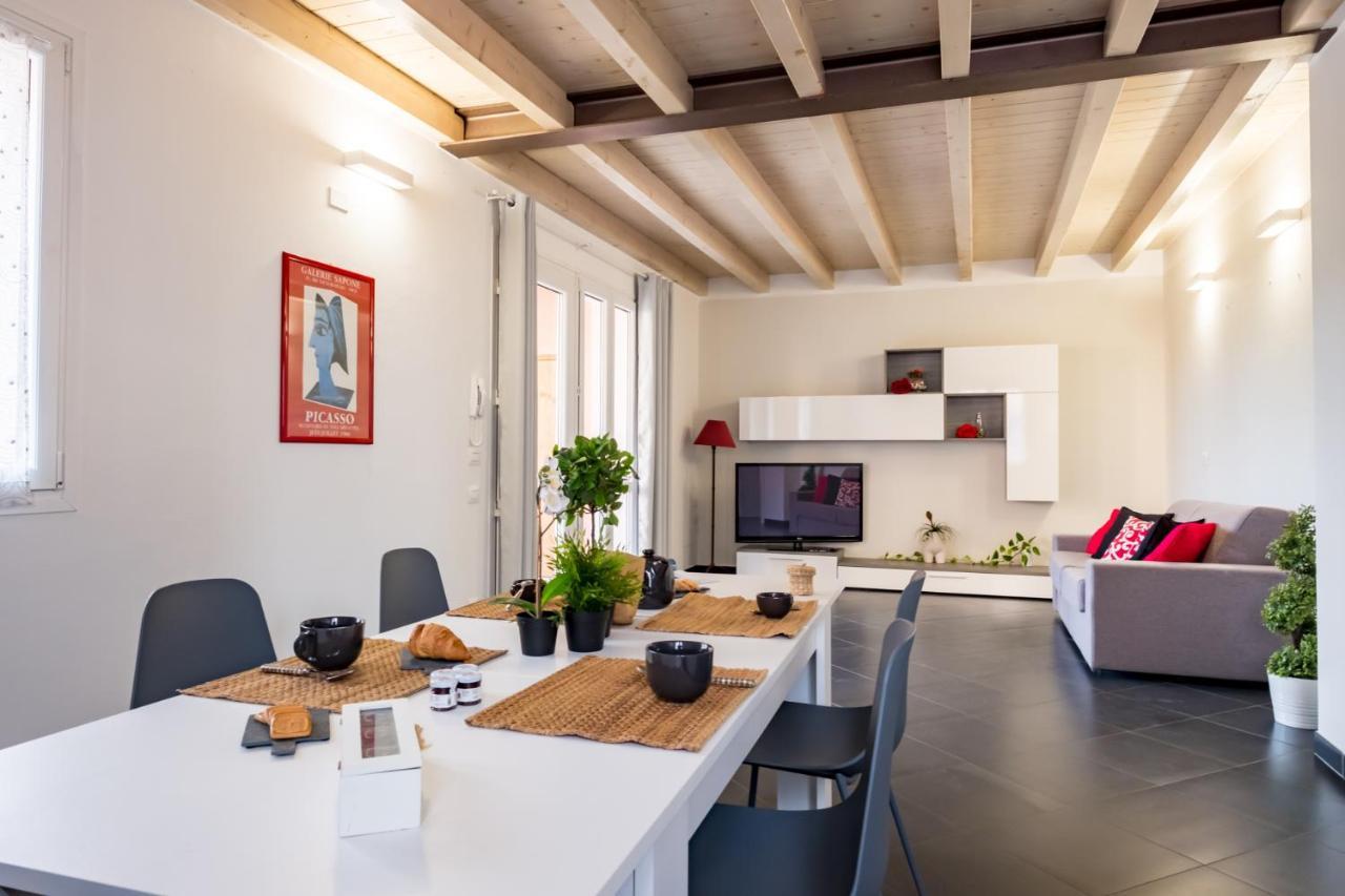 Residenza Gelsomino Apartamento Desenzano del Garda Exterior foto