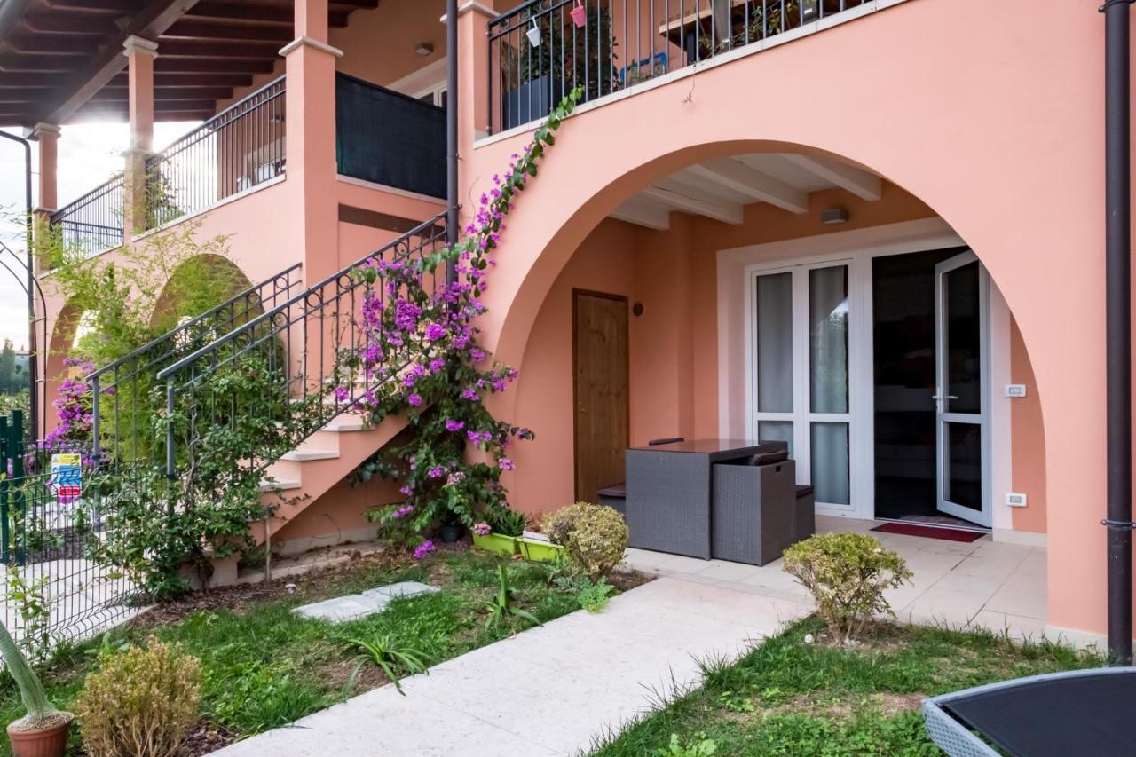 Residenza Gelsomino Apartamento Desenzano del Garda Exterior foto