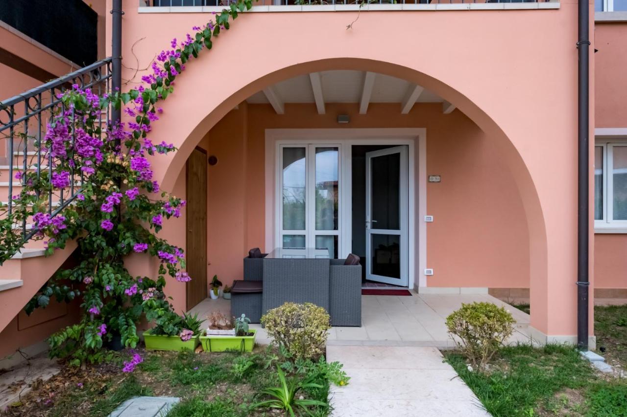 Residenza Gelsomino Apartamento Desenzano del Garda Exterior foto