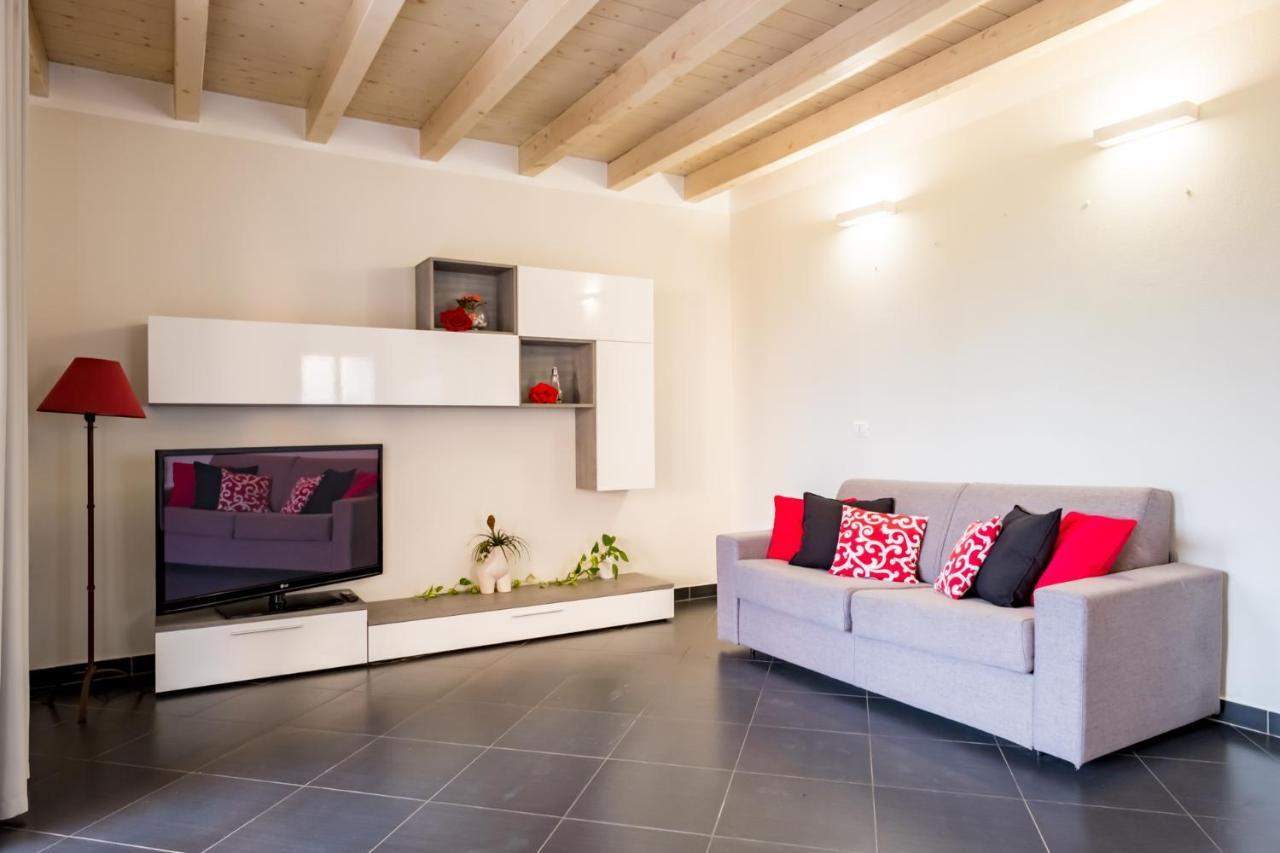 Residenza Gelsomino Apartamento Desenzano del Garda Exterior foto