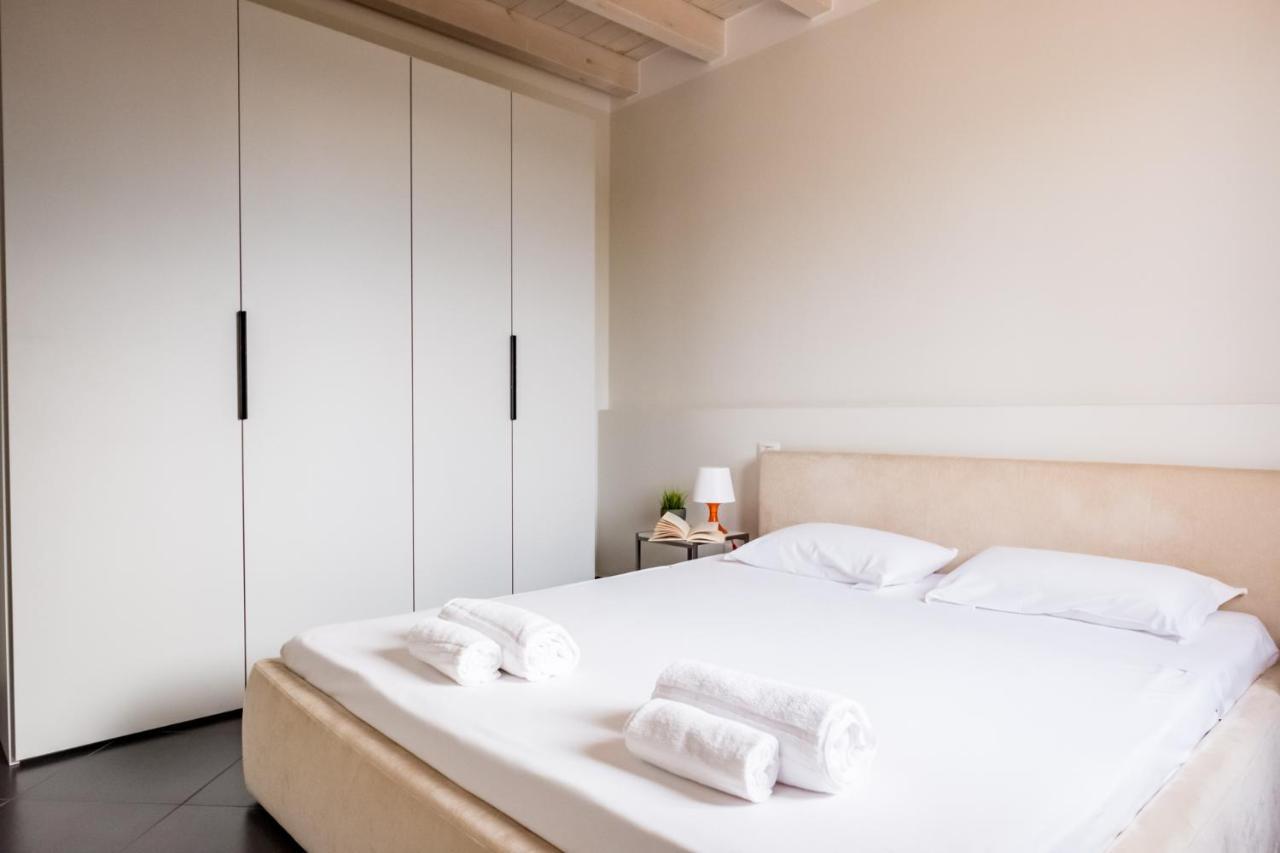 Residenza Gelsomino Apartamento Desenzano del Garda Exterior foto