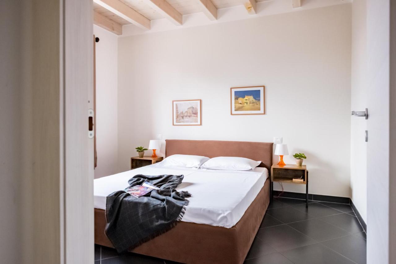 Residenza Gelsomino Apartamento Desenzano del Garda Exterior foto